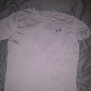 Gray Under Armour T-shirt Men’s M